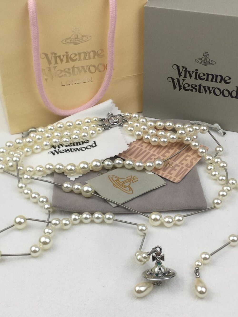 Vivienne Westwood Brooken pearl necklace Silver